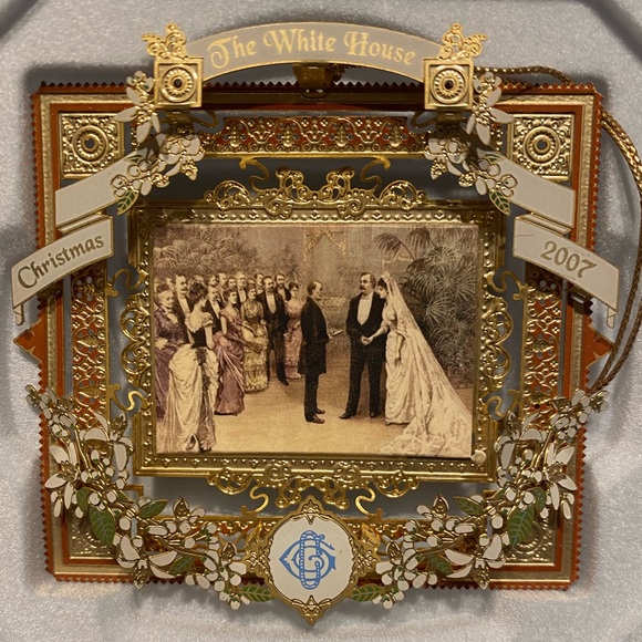 2007 White House Historical Association Ornament - Picture 1 of 4